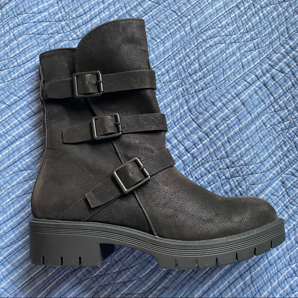 NWT Buckle Boots brushed faux-suede